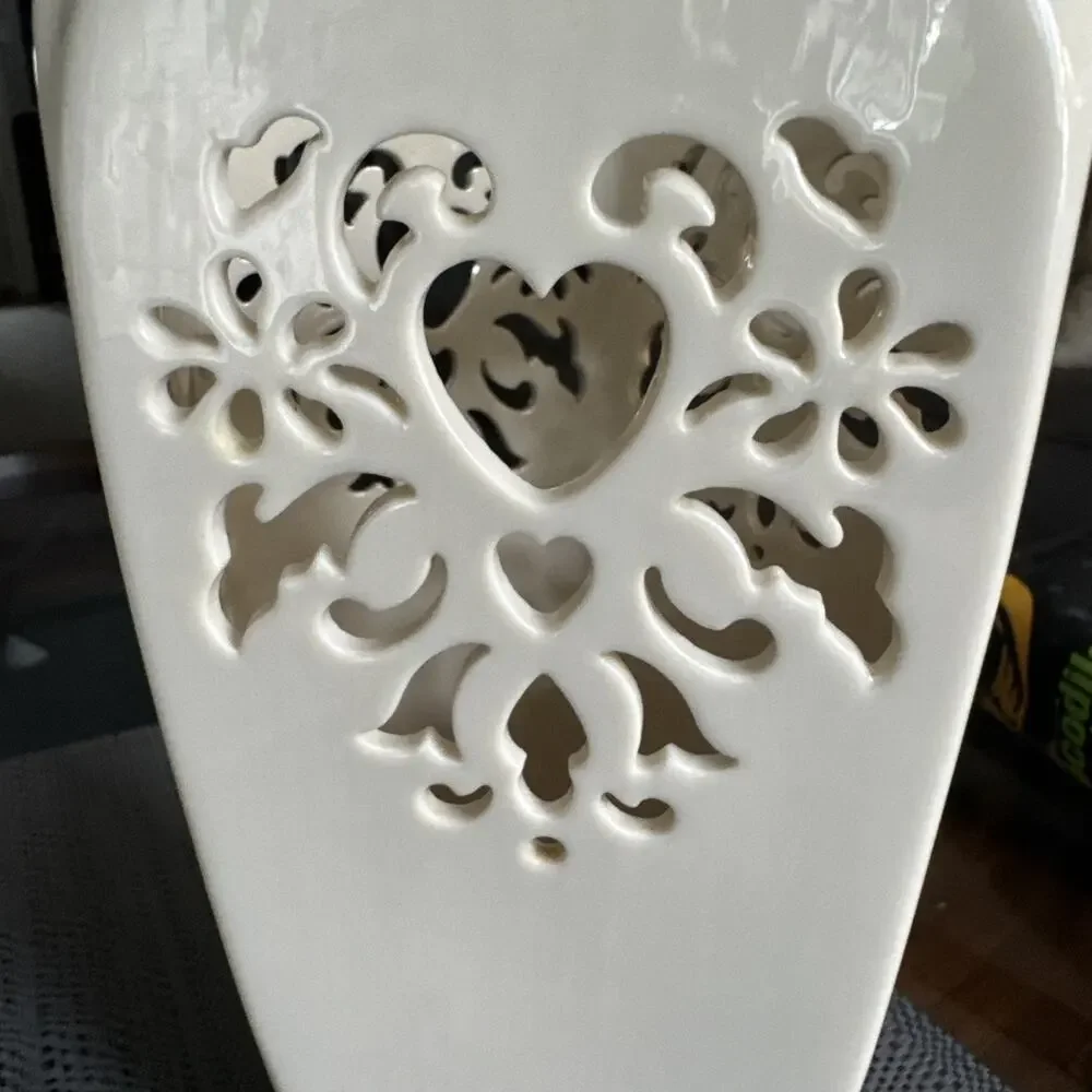 Vintage 1997 Lenox Eternal Pierced Hearts 10